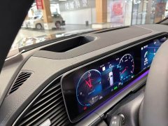 Mercedes-Benz GLS 450 - ფოტო 11
