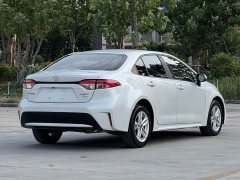 Toyota Corolla 1.8L CVT Luxury - ფოტო 4