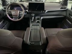 Toyota Sienna 2.5L Hybrid Platinum Edition - photo 6