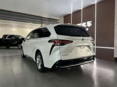 Toyota Sienna 2.5L Hybrid Platinum Edition - photo 7