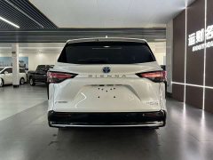 Toyota Sienna 2.5L Hybrid Platinum Edition - photo 8