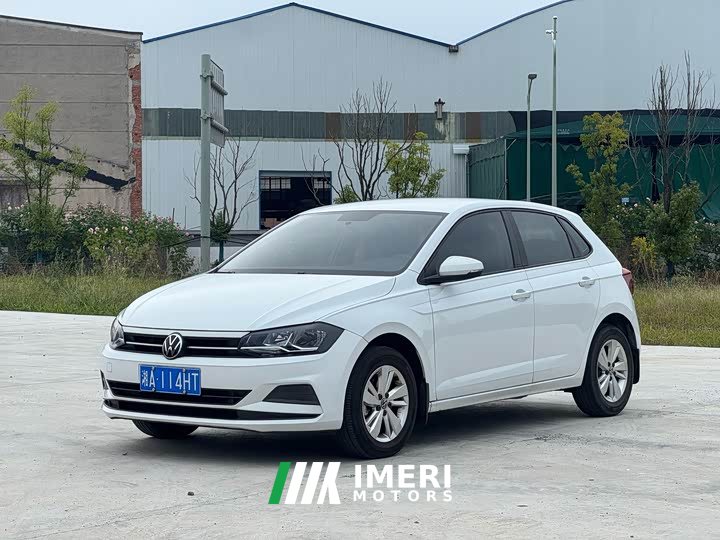 Volkswagen Polo Plus 1.5L Automatic Passion Lifestyle Edition - автомобиль из Китая
