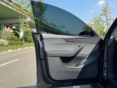 Tesla Model Y Rear-Wheel Drive - ფოტო 8