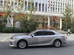 Toyota Camry Hybrid 2.5HS Sharp Luxury Edition - ფოტო 2