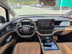 Denza D9 DM-i 945 Executive Edition - ფოტო 7