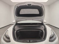 Tesla Model Y Rear-Wheel Drive - ფოტო 15
