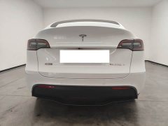 Tesla Model Y Rear-Wheel Drive - ფოტო 5