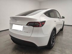Tesla Model Y Rear-Wheel Drive - ფოტო 6