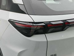 BAIC ARCFOX Alpha T5 Extended Range 1215 Yuan Jing Zhi Xing Version - ფოტო 12
