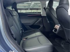 Tesla Model Y Rear-Wheel Drive - ფოტო 6