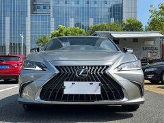 Lexus ES 200 Excellence Edition - photo 2