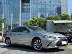 Lexus ES 200 Excellence Edition - photo 3