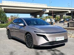 Nissan N6 180 Max - ფოტო 4