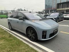 Li Auto i8 Standard Edition - ფოტო 3