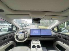 Li Auto i8 Standard Edition - ფოტო 6
