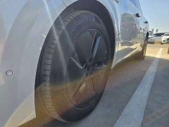 Li Auto i8 Standard Edition - ფოტო 5