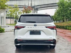 Toyota Grevias 2.5L Hybrid Luxury - фото 5