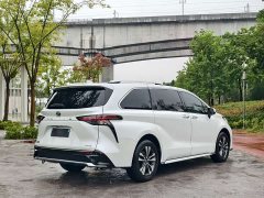 Toyota Grevias 2.5L Hybrid Luxury - фото 6