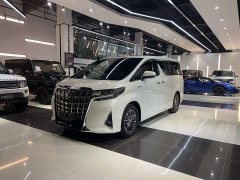 Toyota Alphard Hybrid 2.5L Luxury - фото 1