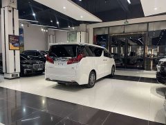 Toyota Alphard Hybrid 2.5L Luxury - фото 7