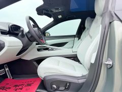 Zeekr 001 YOU Edition 100kWh AWD - photo 10