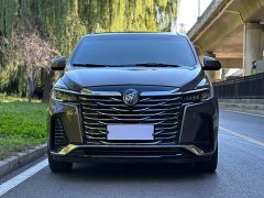 Buick GL8 Land Business Class Comfort Edition - ფოტო 2