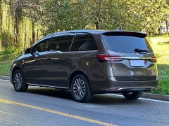 Buick GL8 Land Business Class Comfort Edition - ფოტო 3