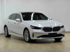 BMW 5 Series 525Li Luxury Package - ფოტო 3