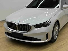 BMW 5 Series 525Li Luxury Package - ფოტო 4