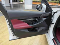 BMW 5 Series 525Li Luxury Package - ფოტო 7