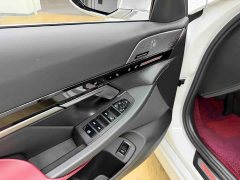 BMW 5 Series 525Li Luxury Package - ფოტო 8