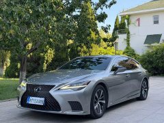 Lexus LS 500h Premium - фото 1