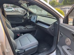 Toyota bZ3X 430 Air - photo 9