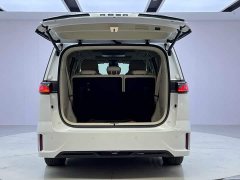 Voyah Dream PHEV Extended Range Luxury Edition - ფოტო 9