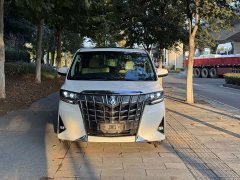 Toyota Alphard Hybrid 2.5L Premium Edition - photo 2