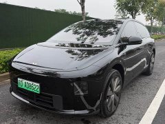 Li Auto i6 Two-Wheel Drive Standard - ფოტო 1