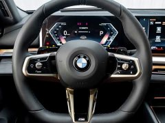 BMW 5 Series 530Li Luxury M Sport Package - ფოტო 16