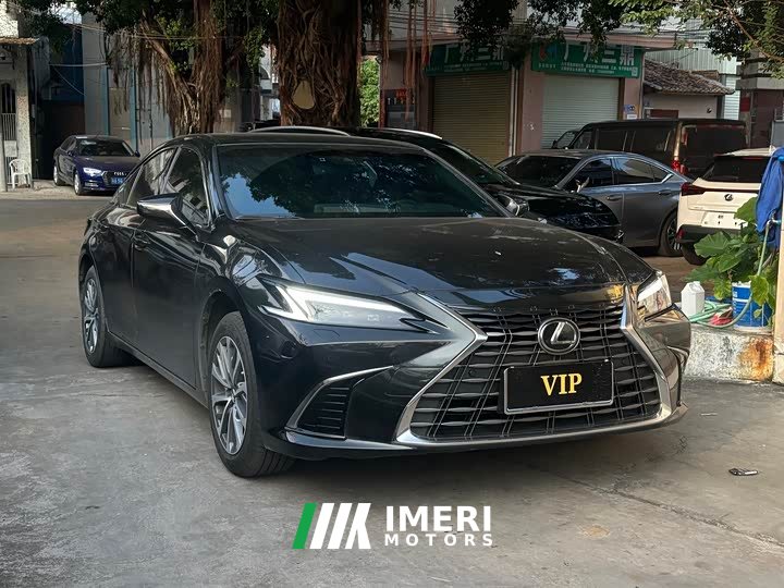 Lexus ES 200 Premium Edition - ავტომობილი ჩინეთიდან