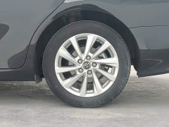 Toyota Camry 2.0G Luxury - ფოტო 12