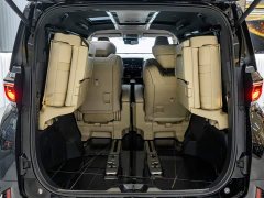Toyota Vellfire Crown Hybrid 2.5L Executive Premier Edition - фото 12