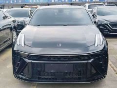 Lynk & Co 03 1.5T DCT Pro - photo 1