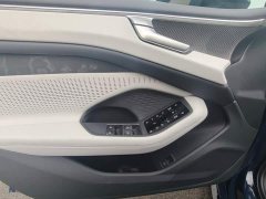 Audi A6L 2.0T Prestige - photo 12