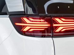 Denza D9 DM-i 1050 Premium - ფოტო 9
