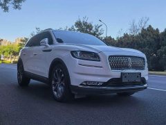 Lincoln Explorer 2.0T AWD Elite - ფოტო 3
