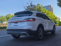 Lincoln Explorer 2.0T AWD Elite - ფოტო 4