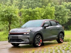 Lynk & Co 06 1.5T Halo Edition - фото 1