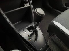 Toyota Yaris L Zhixuan X 1.5L CVT Leading Plus Edition - photo 13
