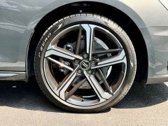Audi A4L 40 TFSI Luxury Dynamic - ფოტო 9