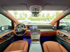 Mercedes-Benz Vito 2.0T Business Edition 7-Seater - фото 7
