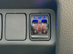 Nissan Qashqai 2.0L FWD Smart Connect Premium Edition - photo 14